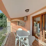 The Fantastic Resid Badus T6sv 2bedapt Sleeps 6 *
