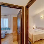 The Fantastic Resid Badus T6sv 2bedapt Sleeps 6 Бадеси