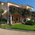 The Fantastic Resid Badus T6sv 2bedapt Sleeps 6 * Бадеси