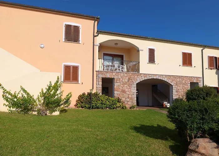 The Fantastic Resid Badus T6sv 2bedapt Sleeps 6 * Badesi