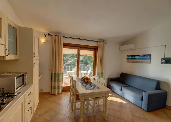 The Fantastic Resid Badus T6sv 2bedapt Sleeps 6 * Badesi