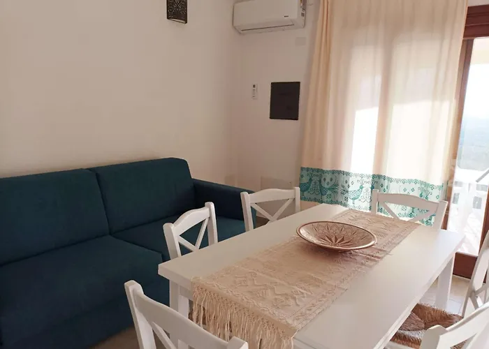 The Fantastic Resid Badus T6sv 2bedapt Sleeps 6 * Badesi