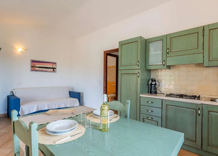 The Fantastic Resid Badus T6sv 2bedapt Sleeps 6 * Badesi