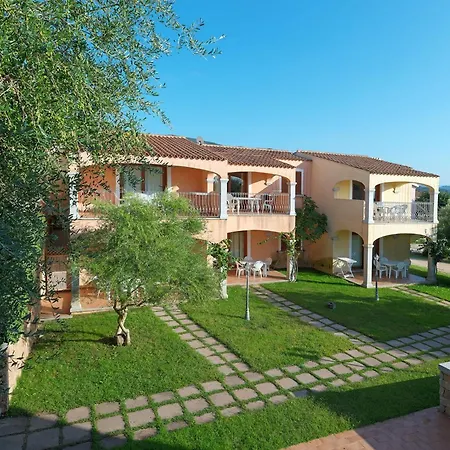 The Fantastic Resid Badus T6sv 2bedapt Sleeps 6 * Badesi