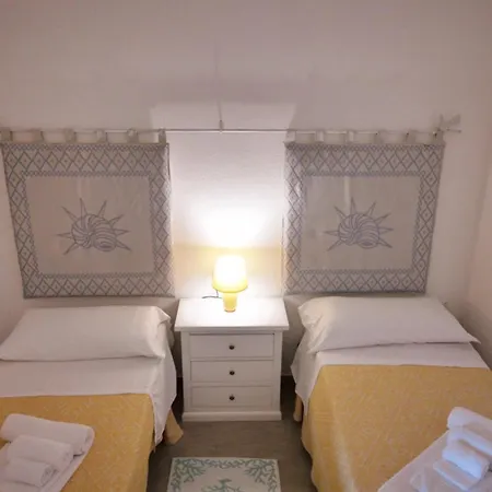 The Fantastic Resid Badus T6sv 2bedapt Sleeps 6 Apartmán Badesi