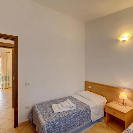 The Fantastic Resid Badus T6sv 2bedapt Sleeps 6 * Badesi