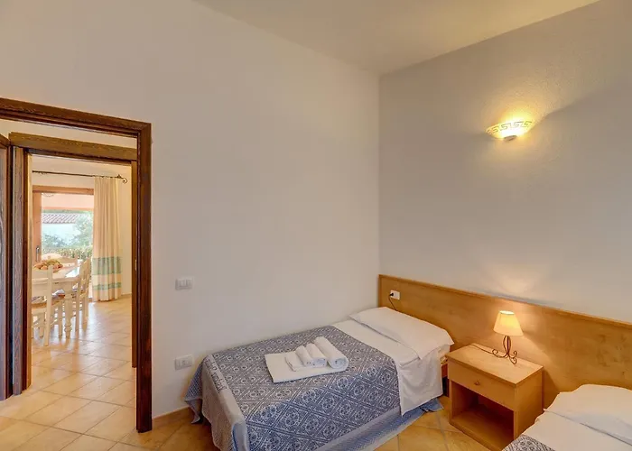 The Fantastic Resid Badus T6sv 2bedapt Sleeps 6 * Badesi
