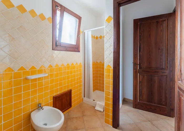 The Fantastic Resid Badus T6sv 2bedapt Sleeps 6 * Badesi